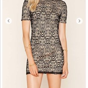 Medallion Lace Bodycon Dress